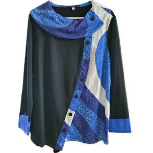 H411-EUC Shein Blues, White and Black Wide collar and button accents SZ XL